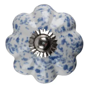 Béžovo-modrá keramická úchytka knopka ve tvaru květiny - Ø 4*4 cm Clayre & Eef