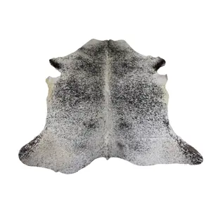 Bílo-černý koberec z hovězí kůže Cowhide salt pepper - 200*0,5*240cm/3-4m² J-Line by Jolipa