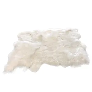 Bílý koberec z ovčí kůže Sheep white - 300*213*12cm J-Line by Jolipa