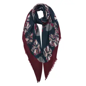 Černý šátek s květy a červeným lemováním - 85*180 cm Clayre & Eef