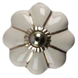 Produkt Béžová keramická úchytka knopka ve tvaru květiny - Ø 4*4 cm Clayre & Eef