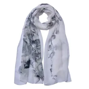 Produkt Bílý dámský šátek s růžemi Women Print - 50*160 cm Clayre & Eef