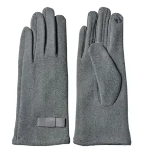 Šedé zimní dámské rukavice s mašličkou - 8*24 cm Clayre & Eef
