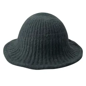 Produkt Šedý zimní klobouk Clayre & Eef