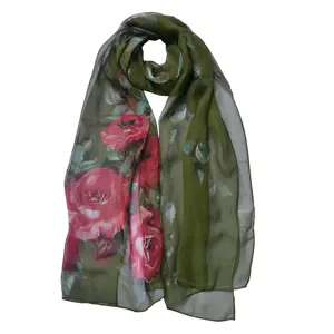 Produkt Zelený dámský šátek s růžemi Women Print - 50*160 cm Clayre & Eef